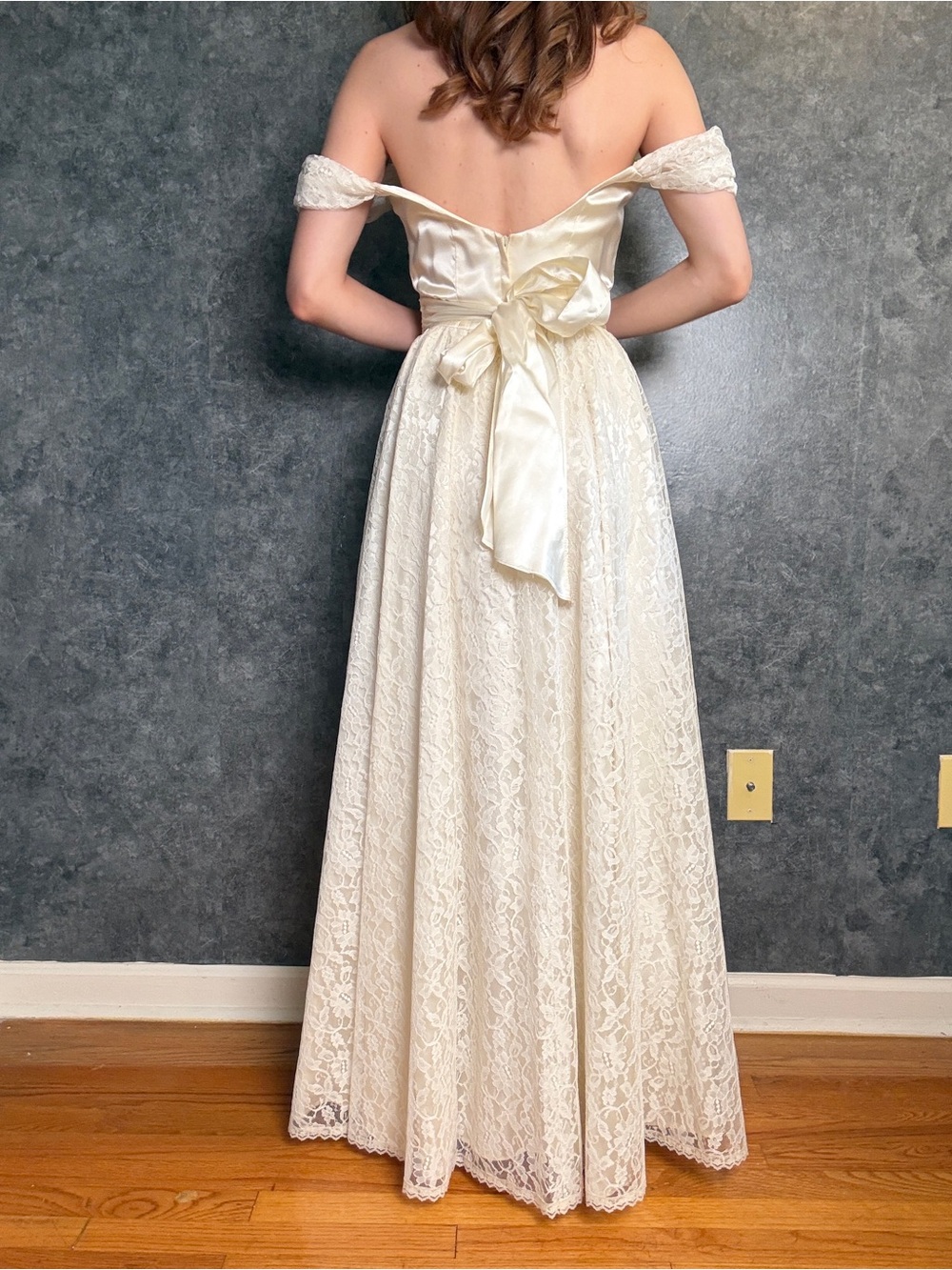 Vintage Gunne Sax Wedding Gown — Off-Shoulder Lace with Satin Rosettes - Picture 4 of 5